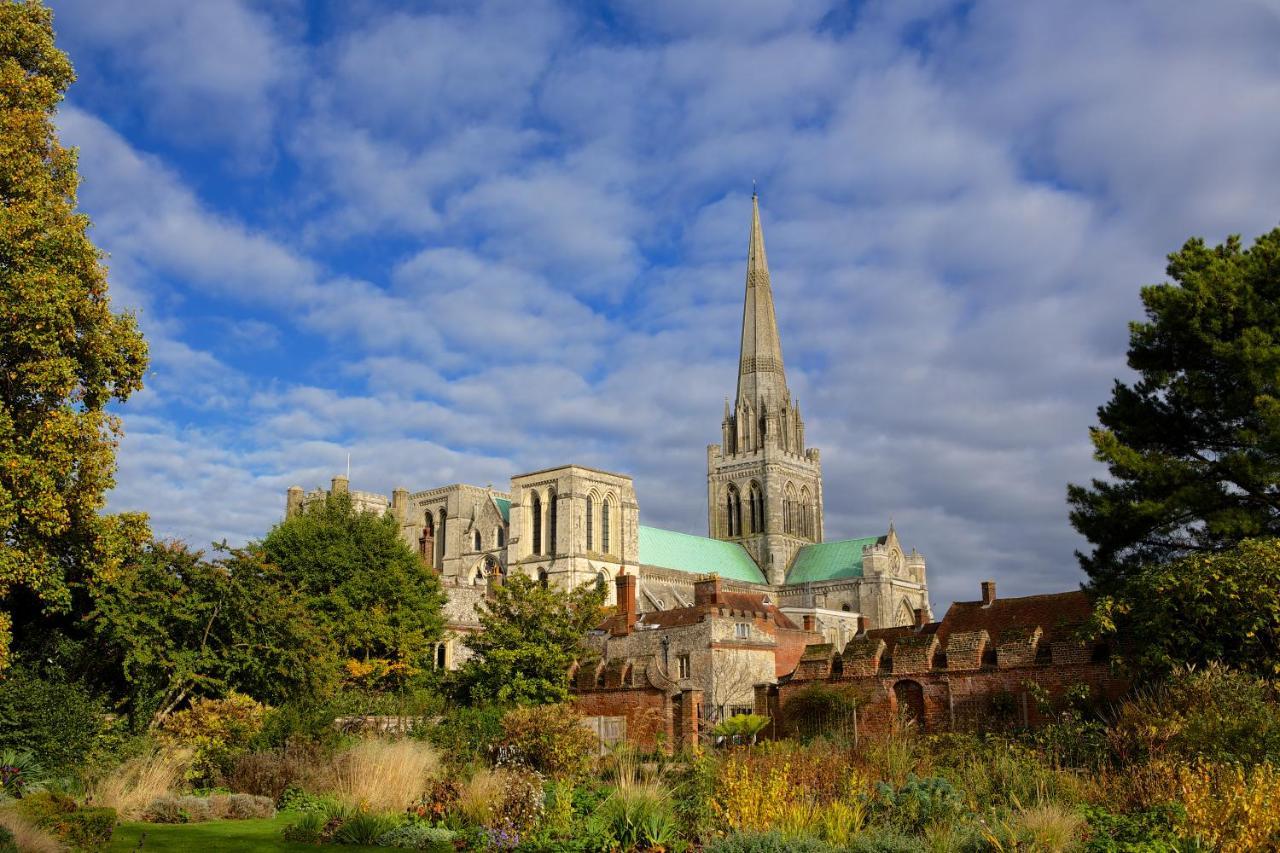 South Street Apartments Chichester Exteriér fotografie
